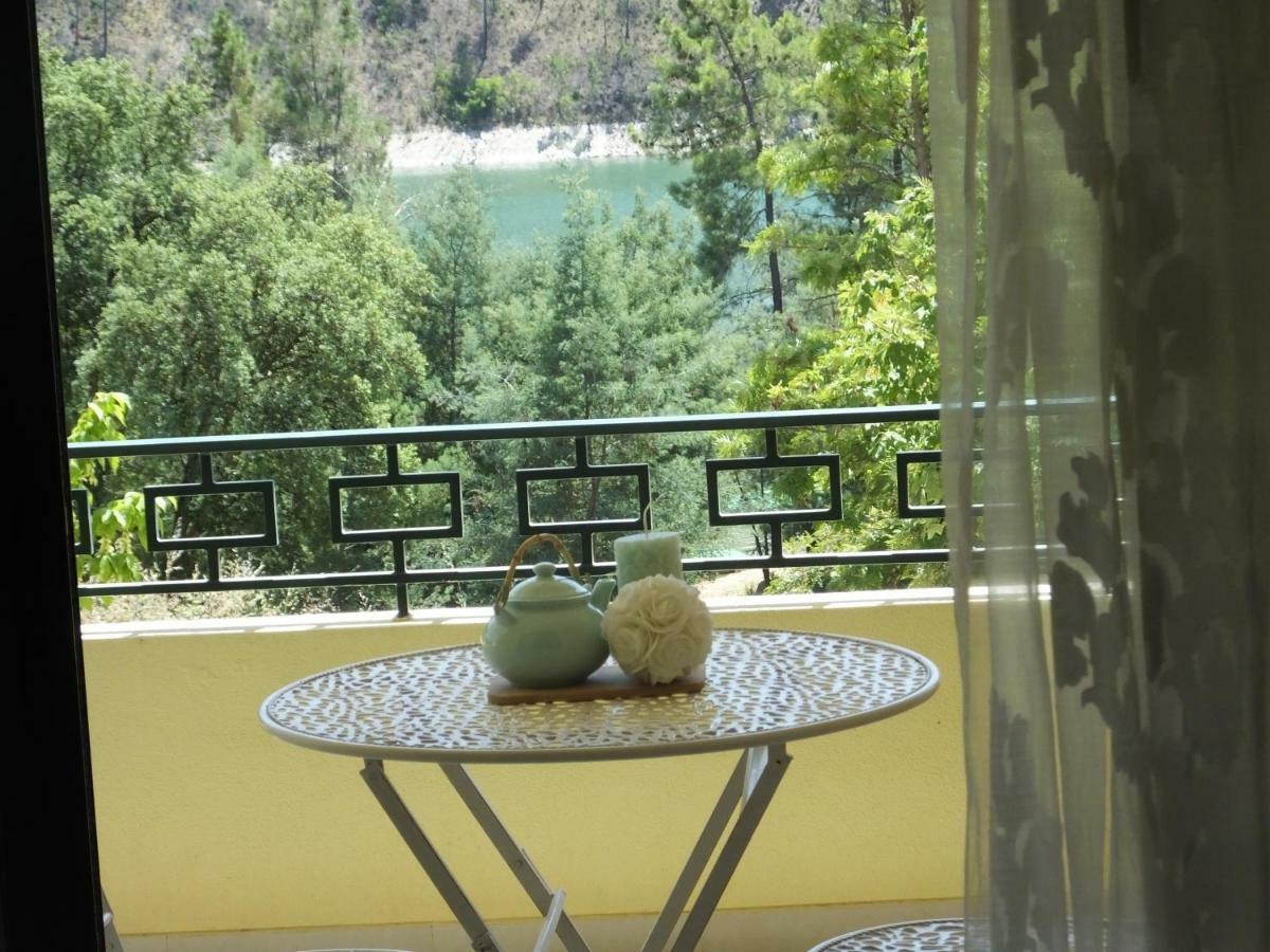Apartamento Rio Zezere Apartment เฟร์เรย์รา โด เซเซเร ภายนอก รูปภาพ